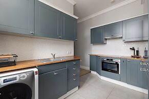 Luxury Apartment in Szczecin by Renters