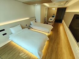 W Residence Hotel Centum City