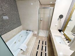 W Residence Hotel Centum City