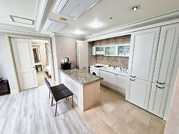 W Residence Hotel Centum City