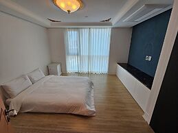 W Residence Hotel Centum City