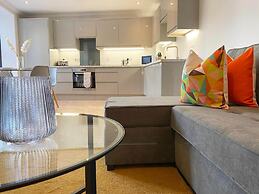 Modern Stylish 2 bedroom 2 Bath Apts.