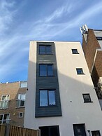 Modern Stylish 2 bedroom 2 Bath Apts.