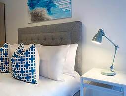 Modern Stylish 2 bedroom 2 Bath Apts.