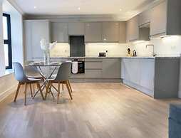 Modern Stylish 2 bedroom 2 Bath Apts.