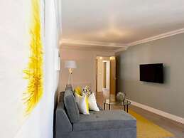 Modern Stylish 2 bedroom 2 Bath Apts.