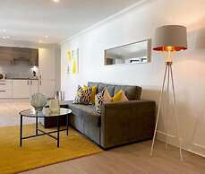 Modern Stylish 2 bedroom 2 Bath Apts.