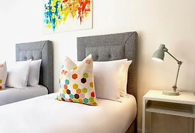 Modern Stylish 2 bedroom 2 Bath Apts.