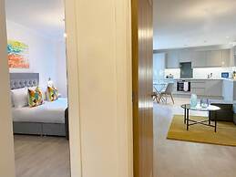 Modern Stylish 2 bedroom 2 Bath Apts.