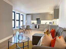 Modern Stylish 2 bedroom 2 Bath Apts.