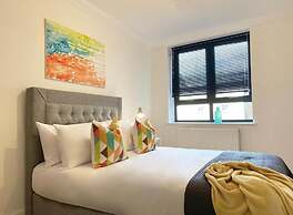 Modern Stylish 2 bedroom 2 Bath Apts.