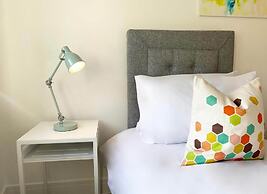 Modern Stylish 2 bedroom 2 Bath Apts.