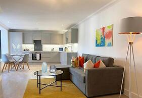 Modern Stylish 2 bedroom 2 Bath Apts.