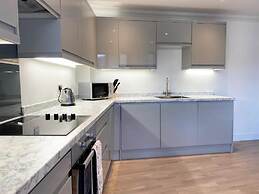 Modern Stylish 2 bedroom 2 Bath Apts.