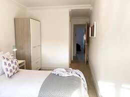 Modern Stylish 2 bedroom 2 Bath Apts.