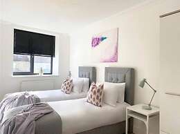 Modern Stylish 2 bedroom 2 Bath Apts.