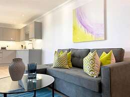Modern Stylish 2 bedroom 2 Bath Apts.