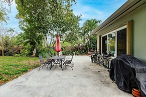 Bnb Hyperion Chic 1BR Haven in Hollywood