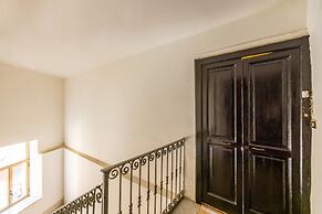 Vomero Duplex Apartment by Wonderful Italy