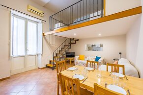 Vomero Duplex Apartment by Wonderful Italy