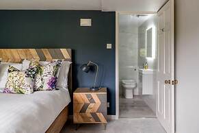 Long Ashes - Netherside Barn