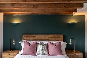 Long Ashes - Netherside Barn