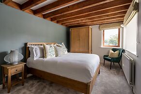 Long Ashes - Netherside Barn