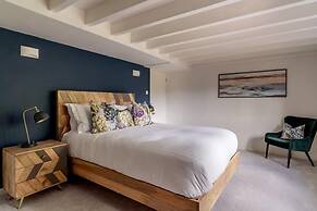 Long Ashes - Netherside Barn