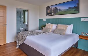 Valley View 3 Bedroom Lodge 1