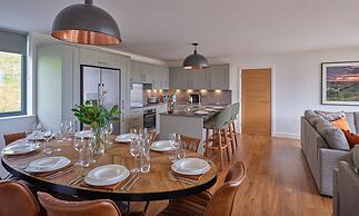 Valley View 4 Bedroom Lodge 1