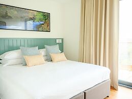 Meadow 2 Bedroom Lodge 7