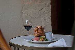 Meadow 2 Bedroom Lodge 13