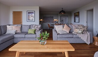 Valley View 3 Bedroom Lodge 2