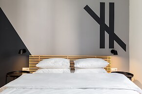 Vista by halu' Spacious City Centre Home