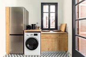 Vista by halu' Spacious City Centre Home