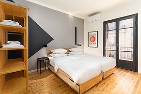 Vista by halu' Spacious City Centre Home