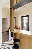 Vista by halu' Spacious City Centre Home