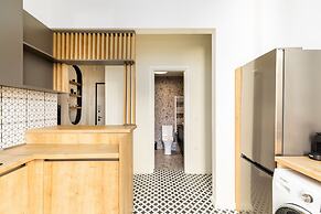 Vista by halu' Spacious City Centre Home