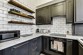 The Shepherd's Bush Hideaway