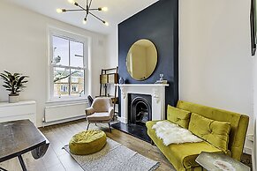 The Shepherd's Bush Hideaway