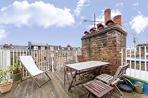 Colourful Notting Hill Home