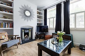 Charming Golborne Escape