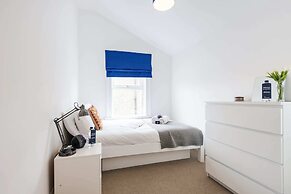 Charming Golborne Escape