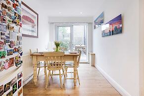 Charming Golborne Escape