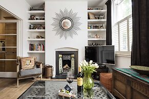 Charming Golborne Escape