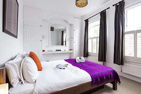 Charming Golborne Escape