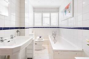 Charming Golborne Escape