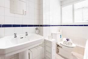 Charming Golborne Escape