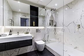 Charming Home in St Katharine Docks