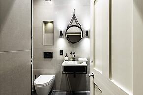 Charming Home in St Katharine Docks